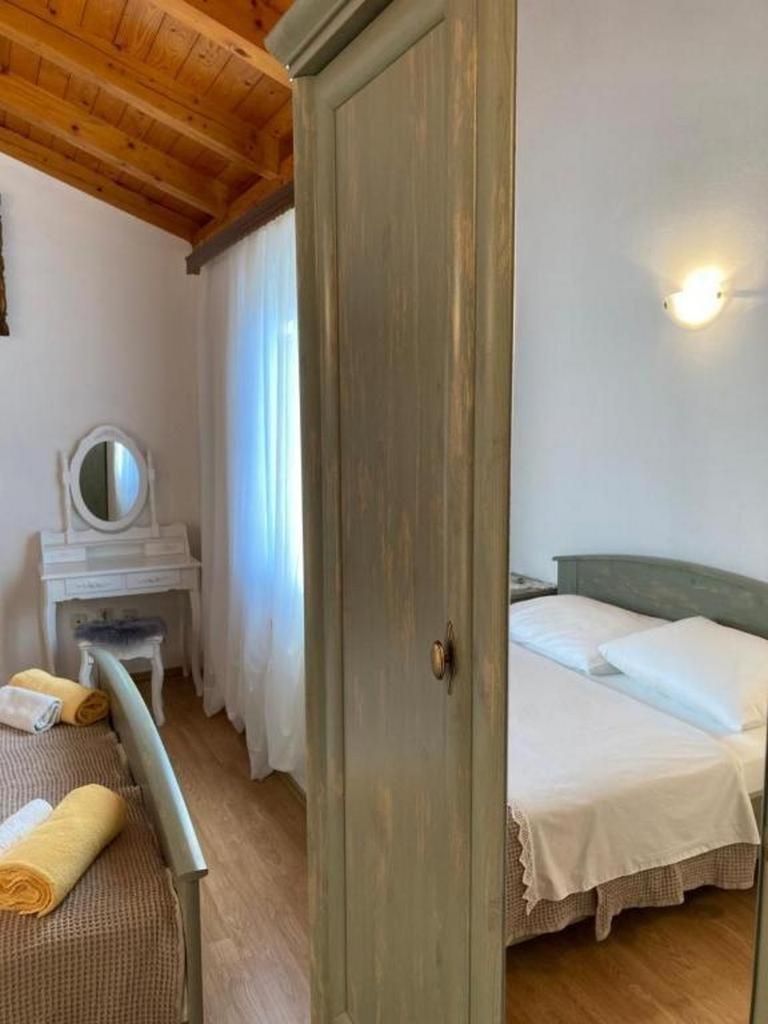 Apartments By The Sea Milna, Vis - 8896 Room photo